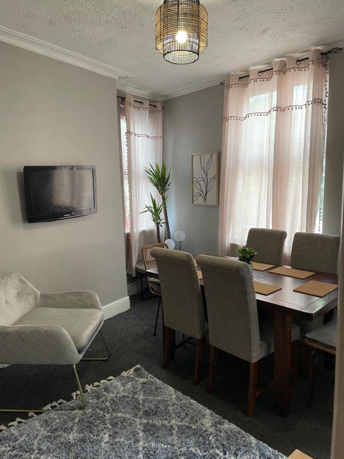 Perfect For Large Groups, Sleeps 15 Close To City Centre Sheffield Buitenkant foto
